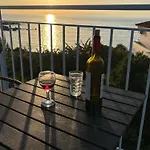 Anemeli Στούπα
